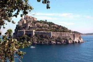 Xtrallusion offers characteristic Bed and Breakfast, B&B, Guest House, Hotel, Albergo and Country Lodge accommodation in Italy. Plus independent self-guided Walking, Adventure, Activity, Skiing and Paragliding Holiday itineraries on the Italian Rivieras, in the Italian Lakes, in the Italian Alps and in some of the most beautiful corners of Italy.